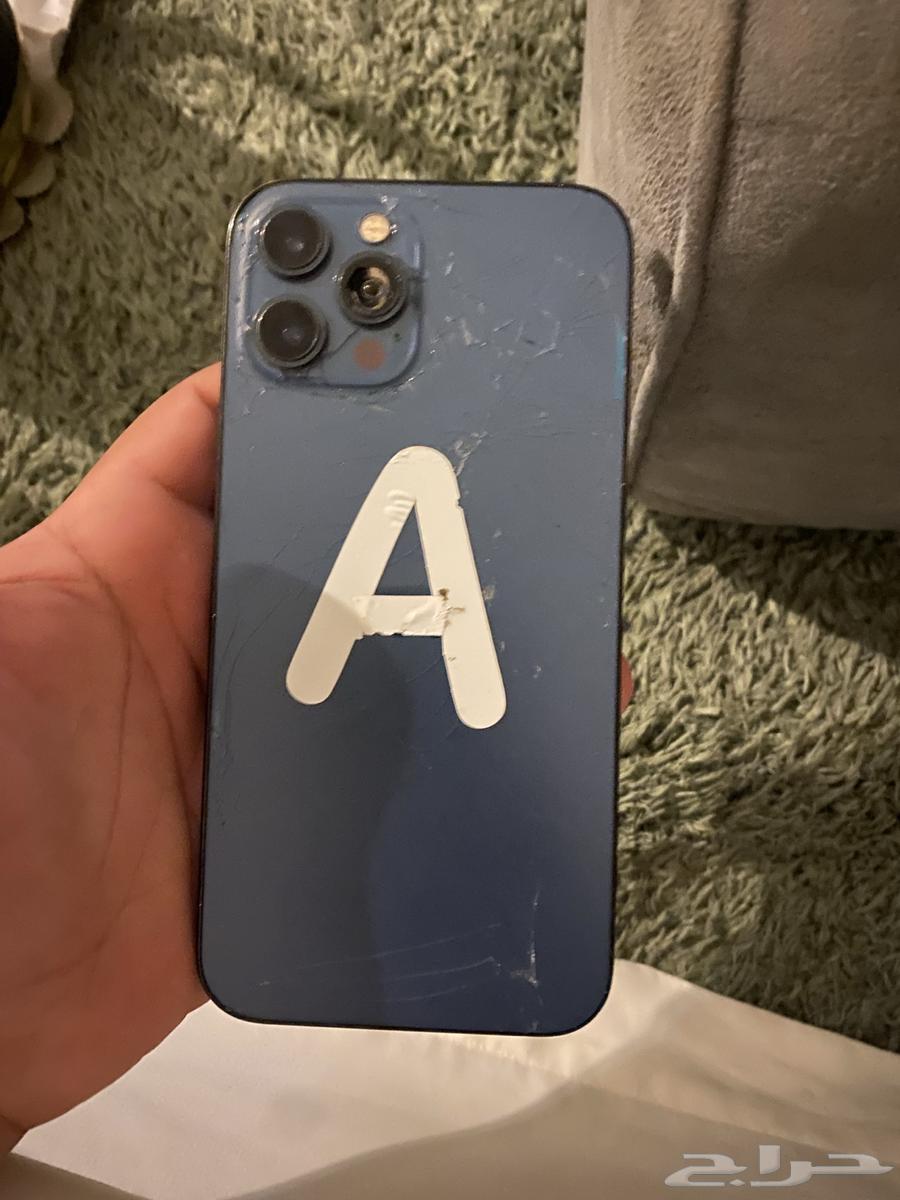 Back of the 12 Pro Max phone is broken and screen has been replaced64386166006401110