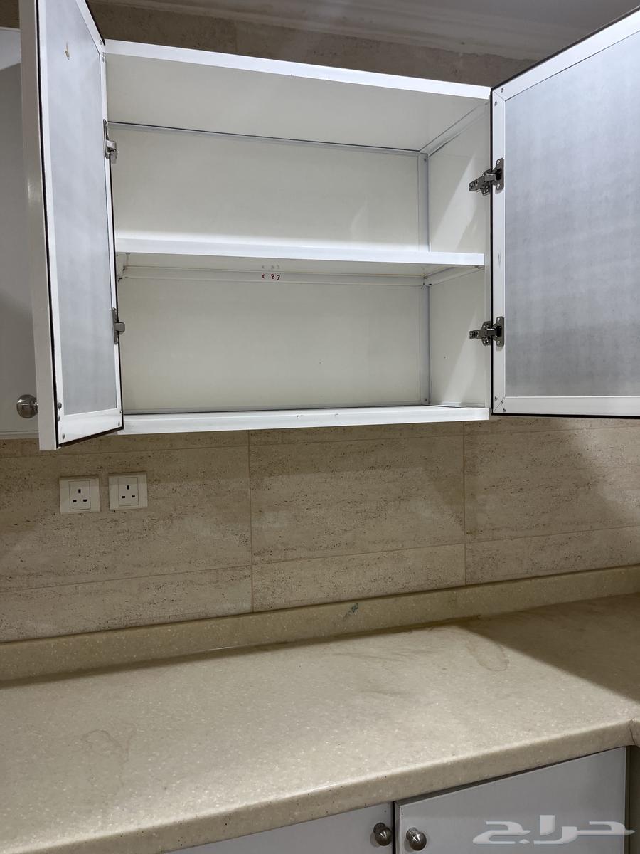 طقم مطبخ مستعمل للبيع64389736651650110