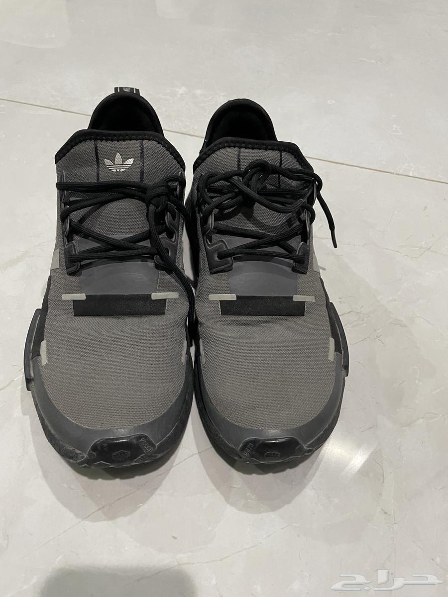 جزمه أديداس NMD R1 مقاس 44.564386613168129112