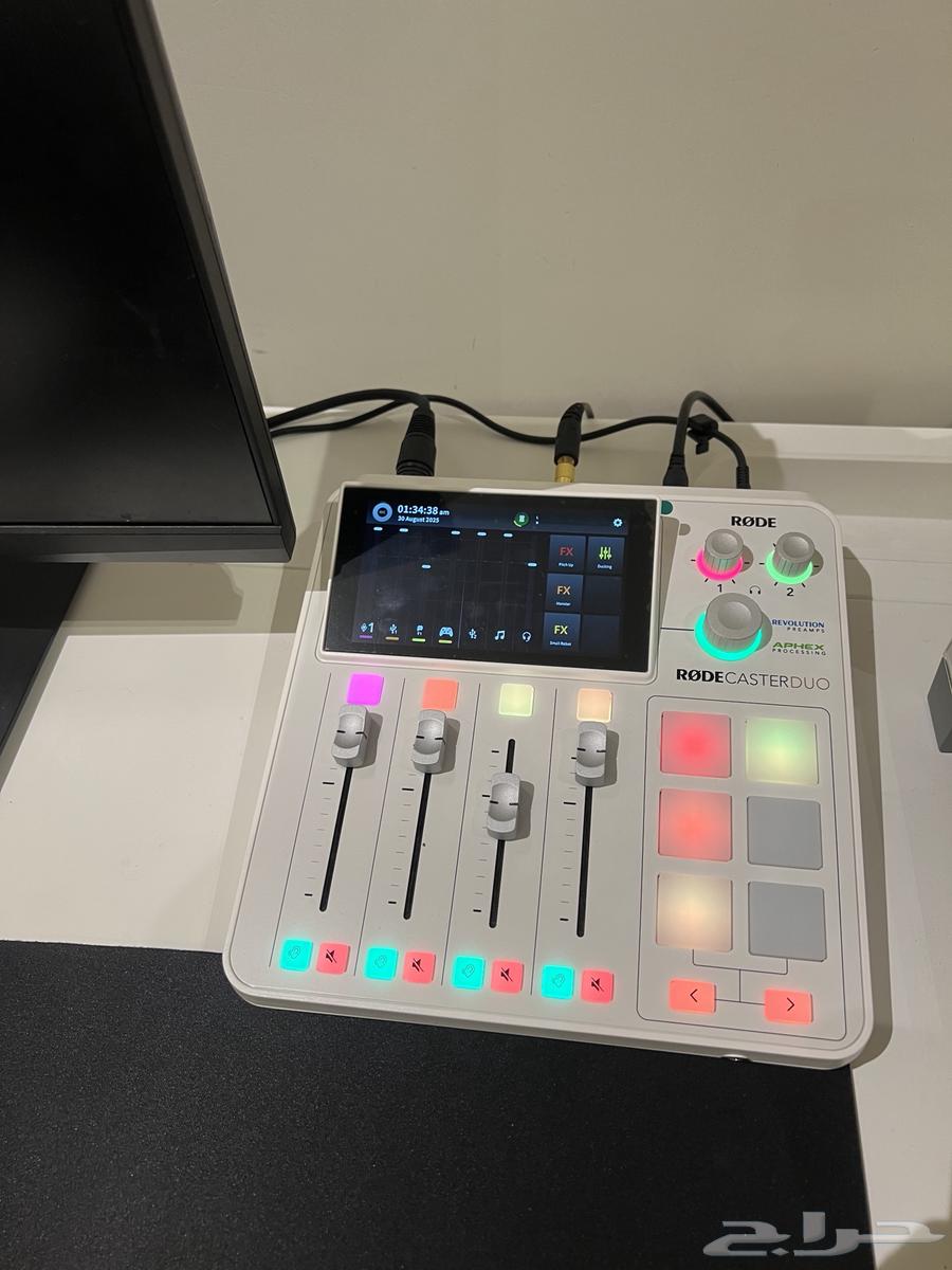 New RØDECaster Duo broken, selling after two days of use64386277106946111