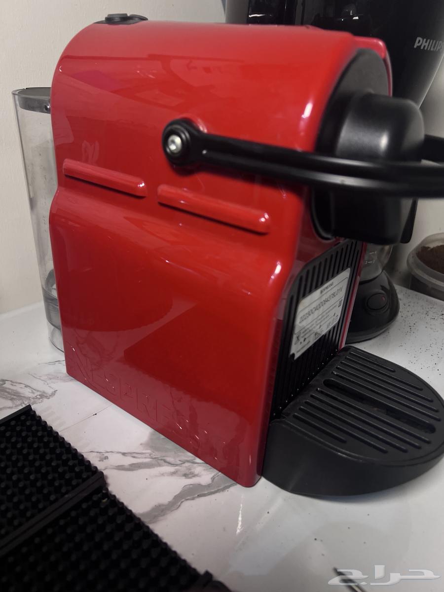 Nespresso capsule espresso machine, almost new with original box64377783535234112