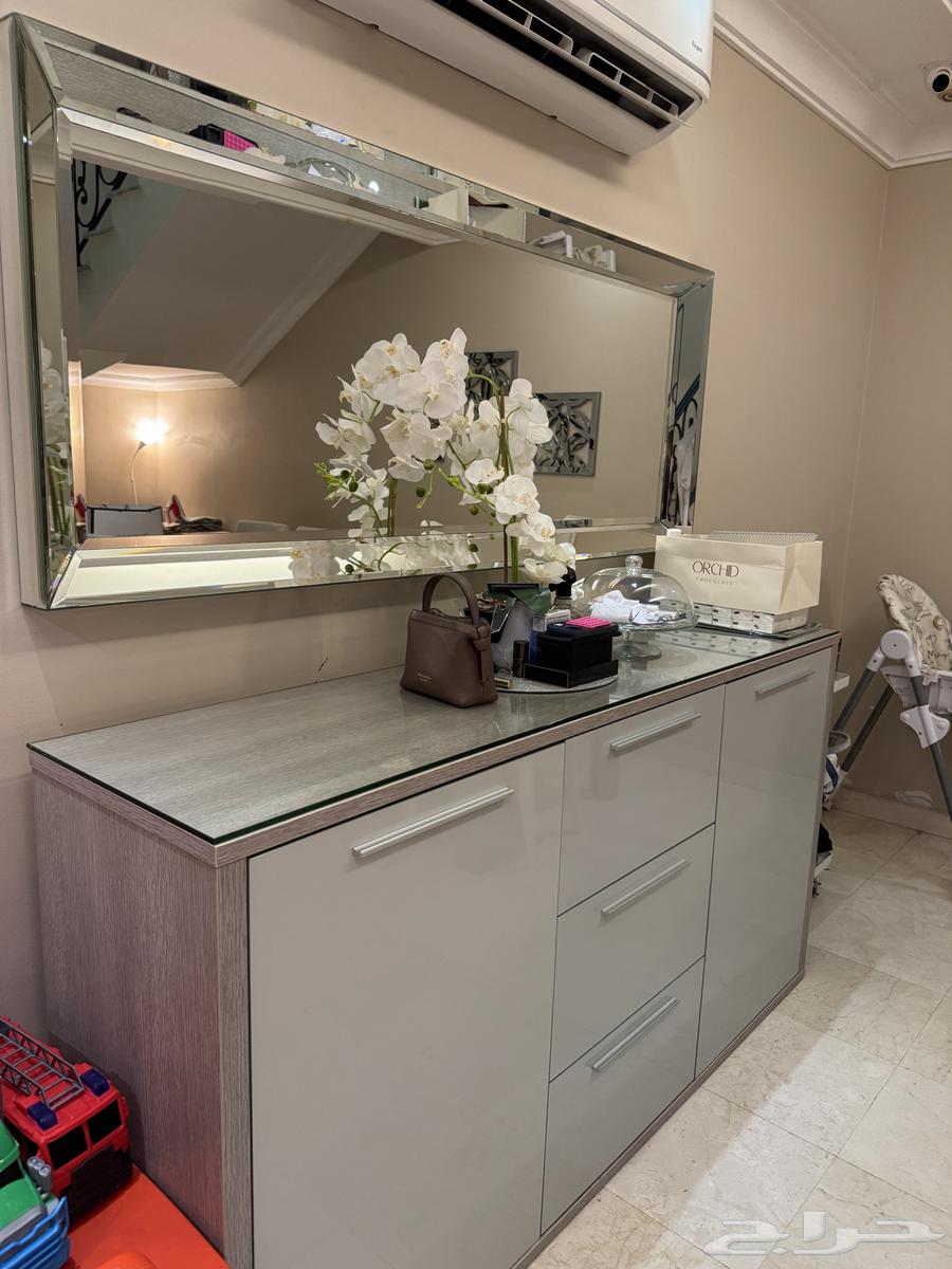 Dining table with 8 chairs - from Abiyat store64388564485121110