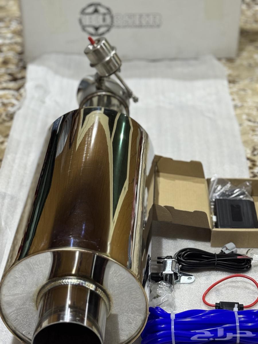 دبه بوعسكر اصليه للاند والفتك وتركب لجميع السيارات64521878869890112