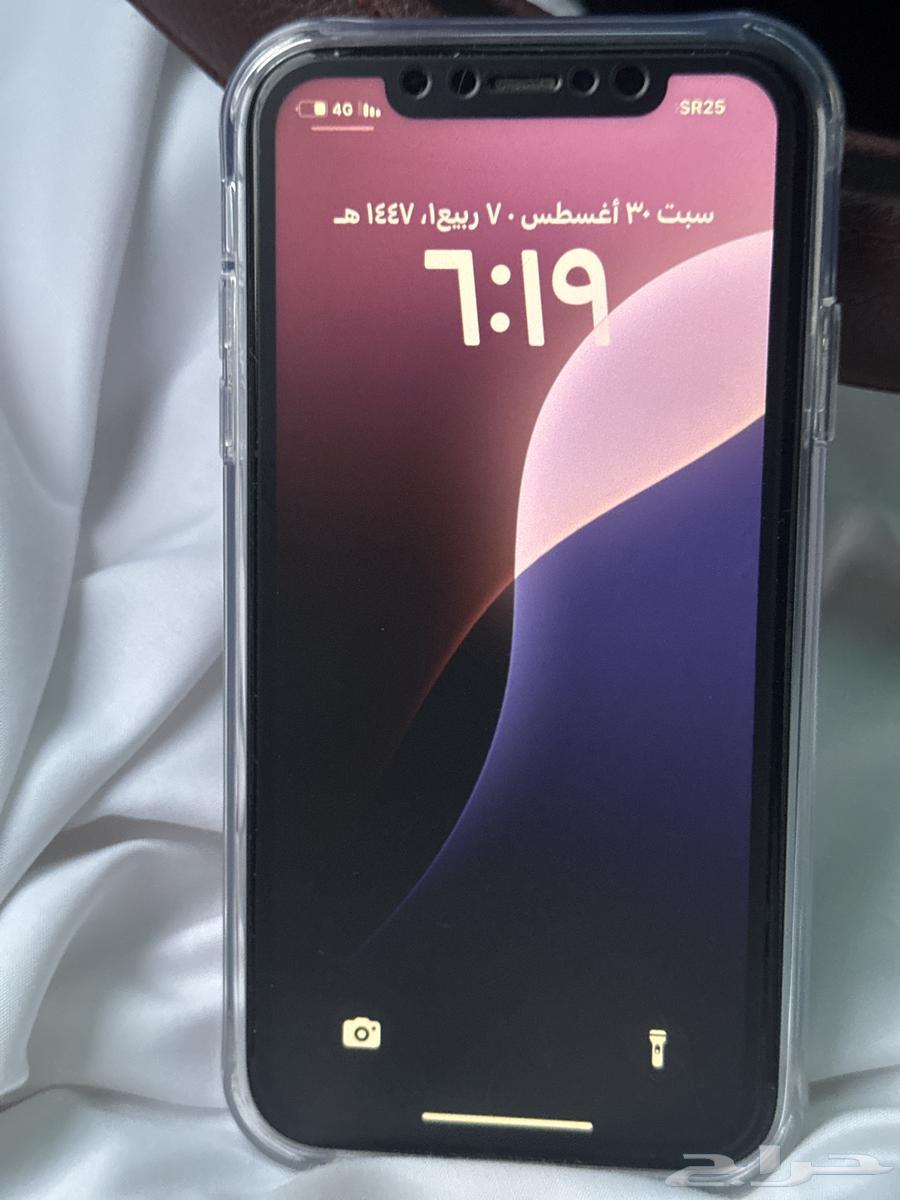 iPhone 11 regular mobile phone. The device has not been disassembled. Battery health is 7864387788032258111