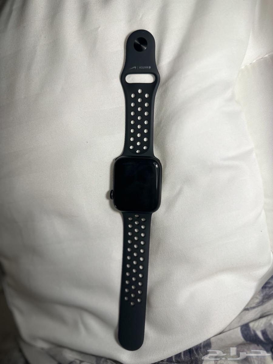 ابل واتش للبيع ساعه اصدار. نايك64384092177027111
