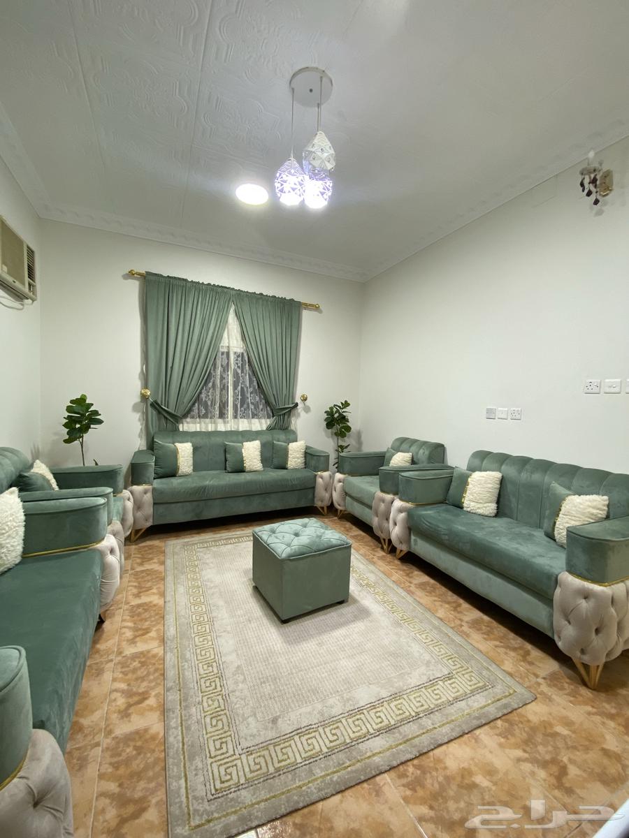 كنب مع الستاير والزوليه للبيع64377550040450114