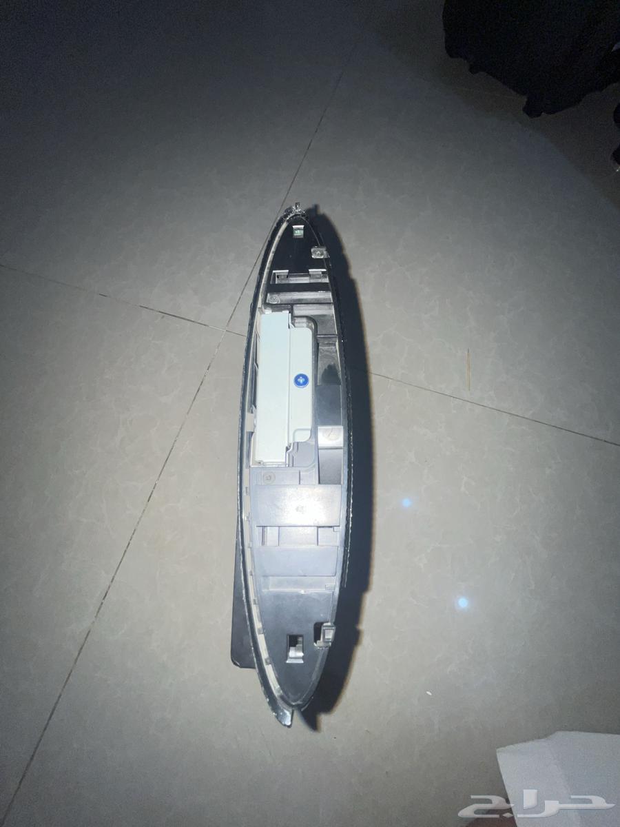 Sony 3 for sale, in good condition but missing the plastic on the right and left sides64390569031171113