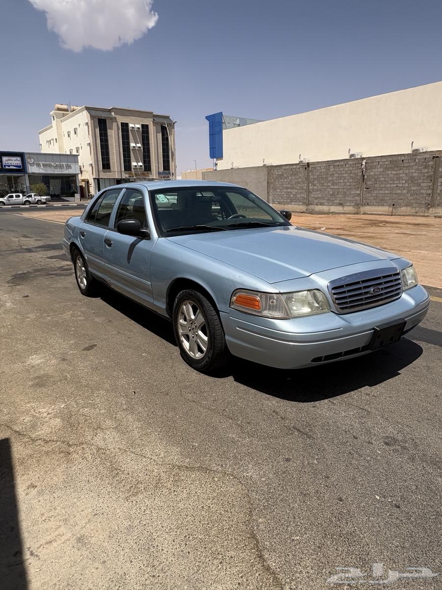 للبيع فورد فكتوريا 2011 سعودي64526453845891110