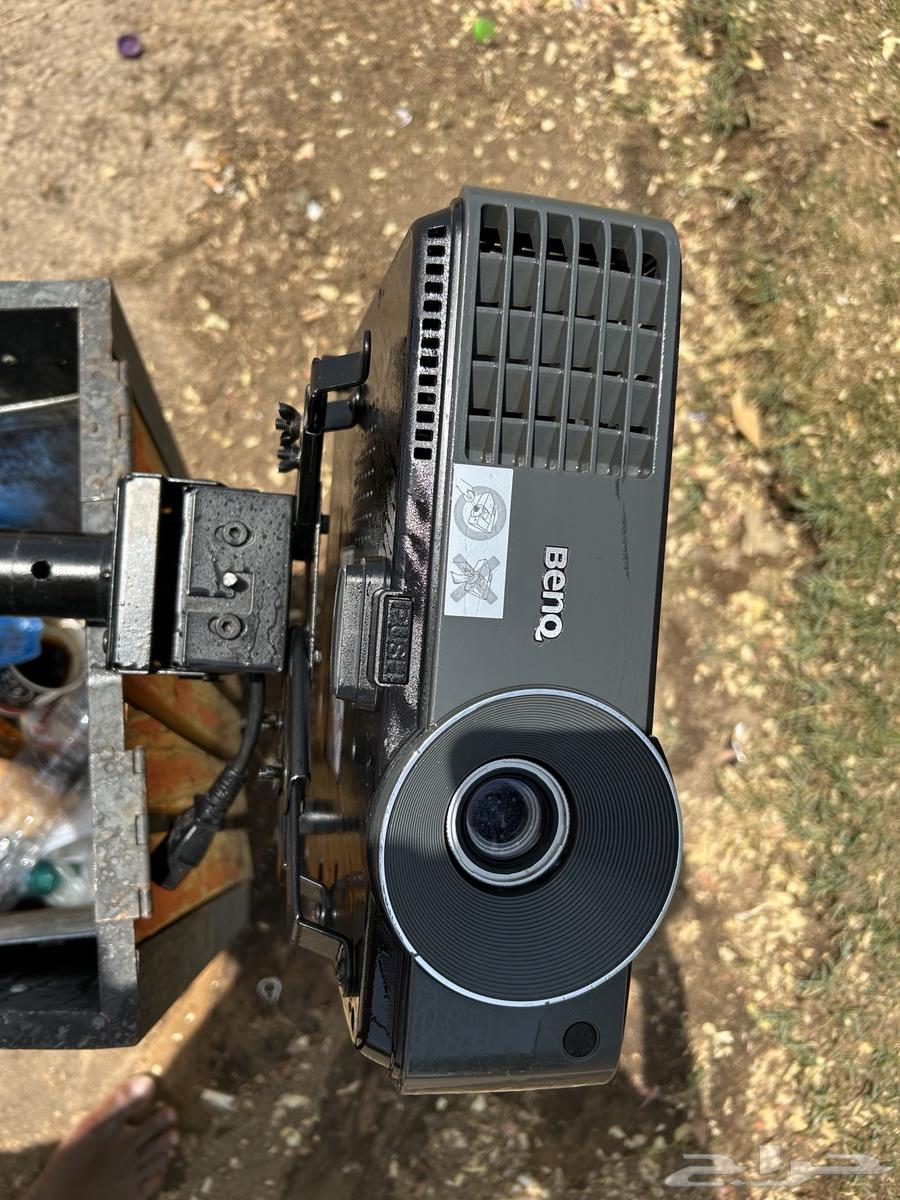 بروجيكتر   شبه جديد64387940595459112