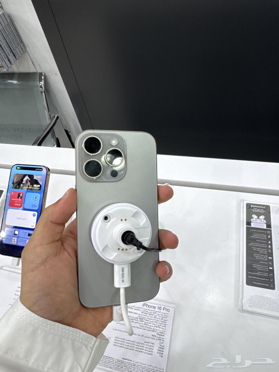 Almost New iPhones 16 for Apple Tables64388371575938112