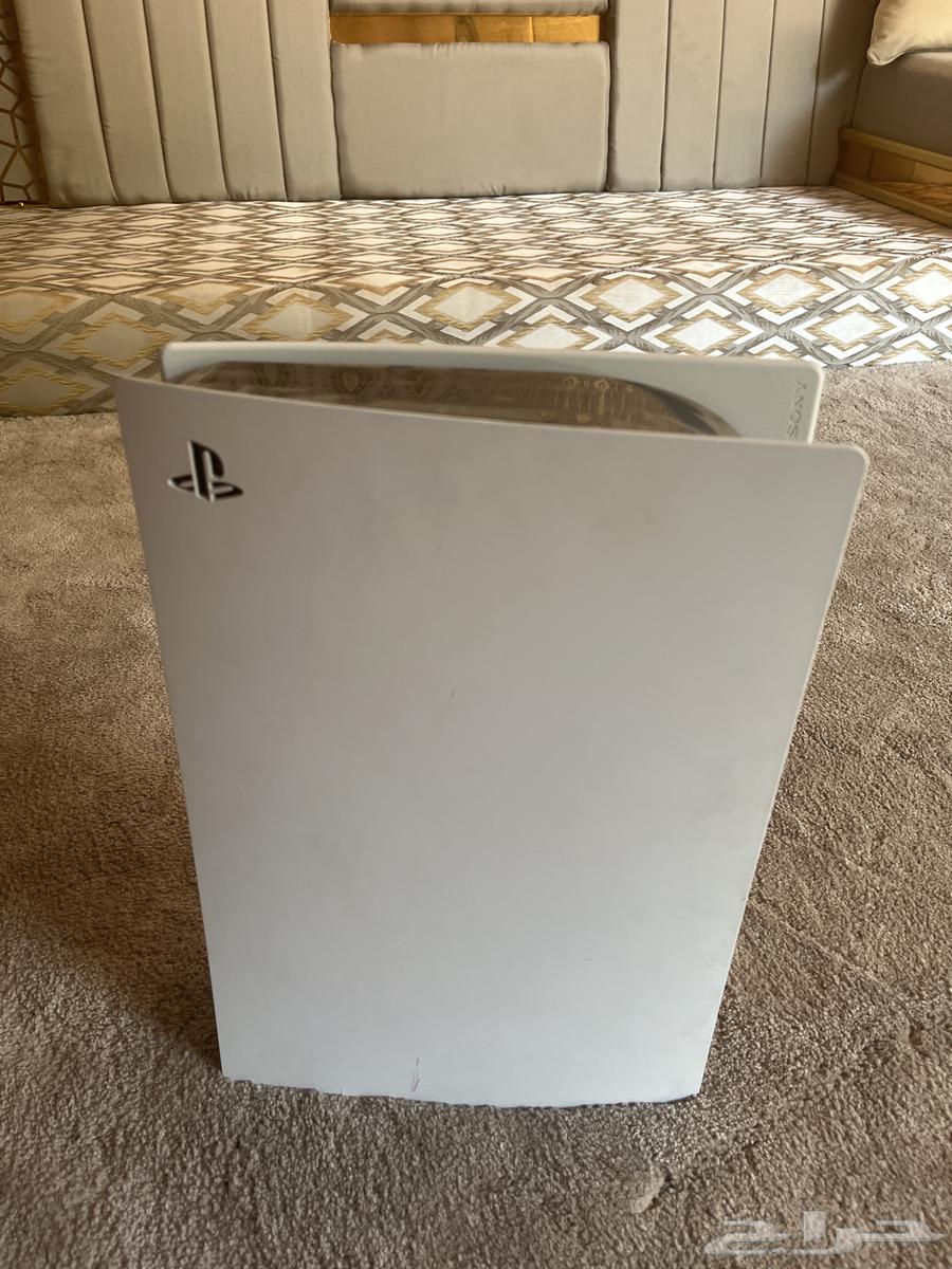 Sony 5 for sale with controller64381439059331110