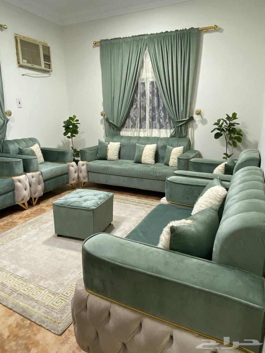 كنب مع الستاير والزوليه للبيع64377550040450110