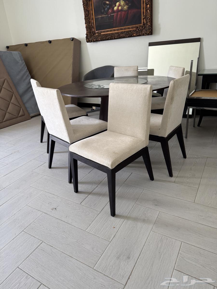 طاولة دائرية خشب ثقيل64382734750466113