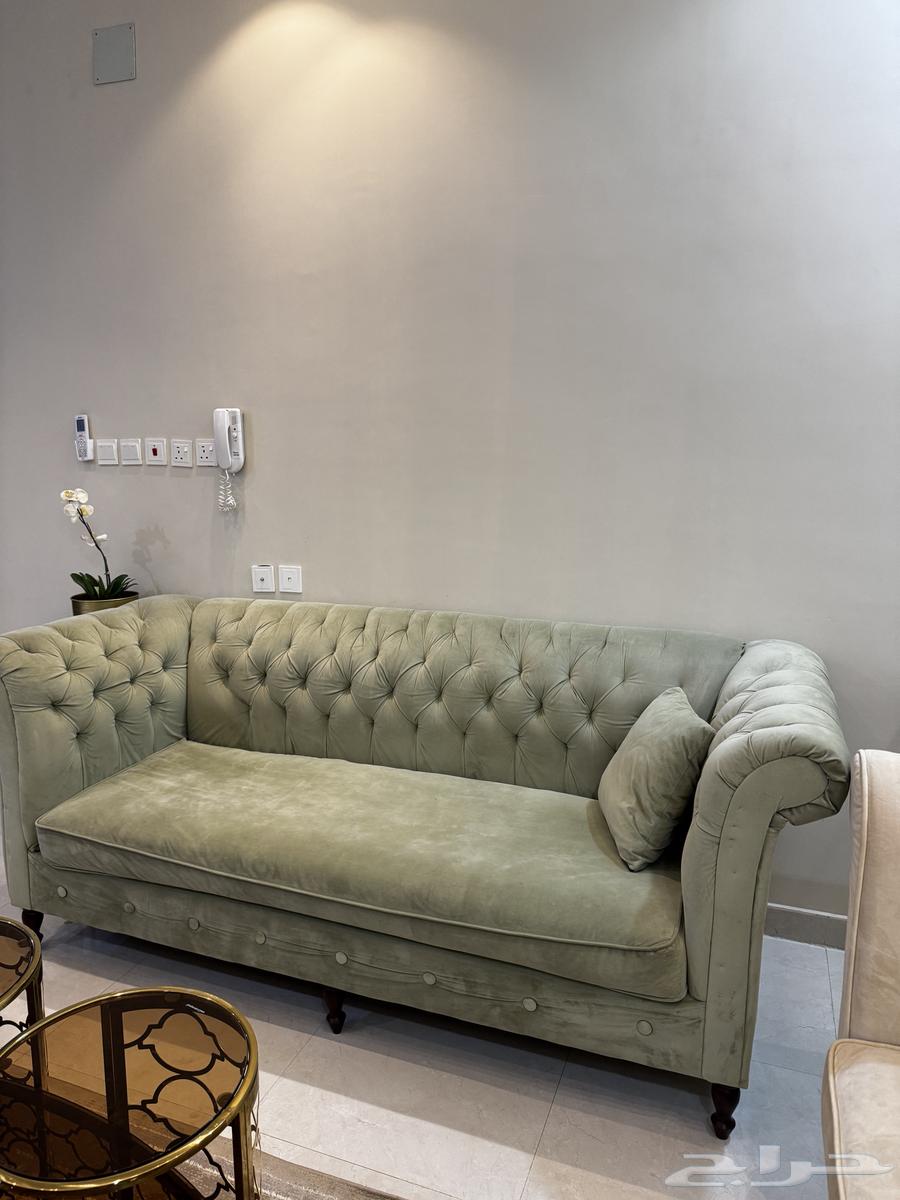 كنب وطاولات للبيع64385662754434110