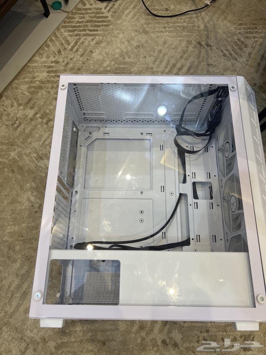 كيس بي سي ابيض للبيع السبب شريت واحد اسود64388245651842110