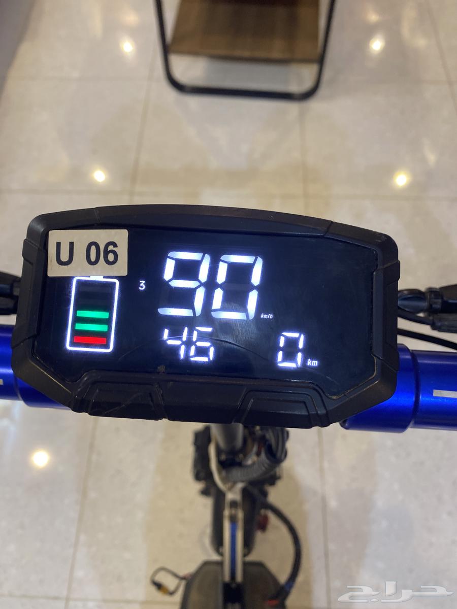 Fully foldable scooter with key start and remote control64383178103810113