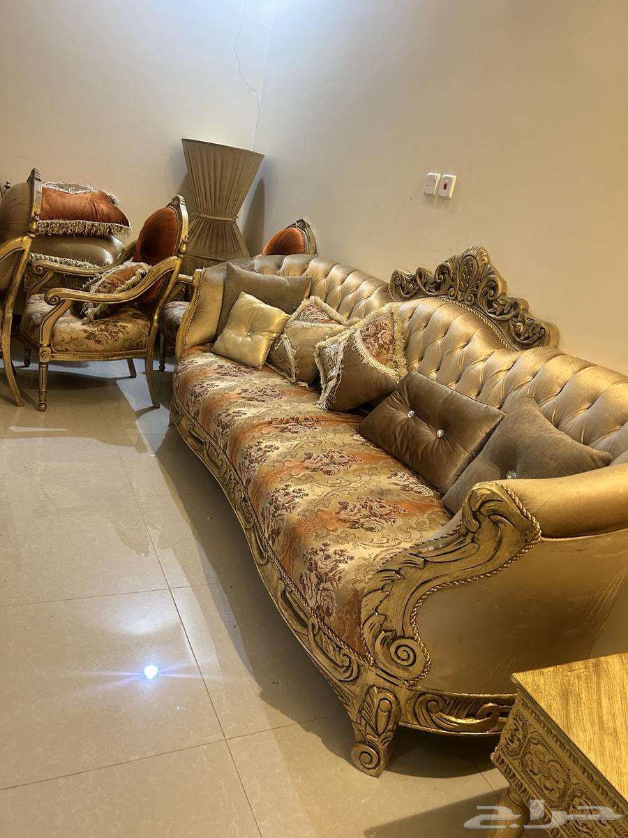 كنب 8 قطع مع الستاره بحاله ممتازه مع طولا خدمه مع قطعه زل ت64384217703810112