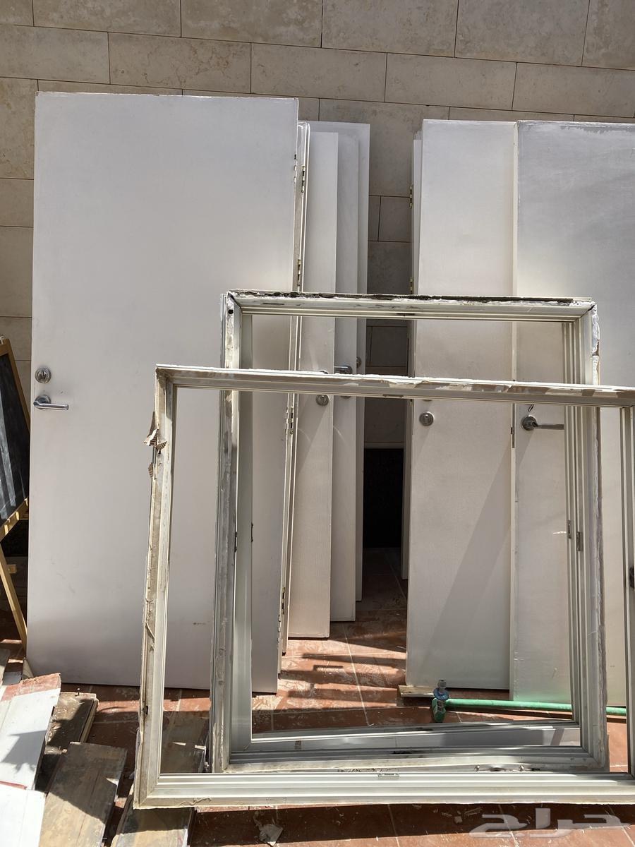 للبيع مكيفات ال جي شبابيك المنيوم وابواب خشب وحديد64381466498434113