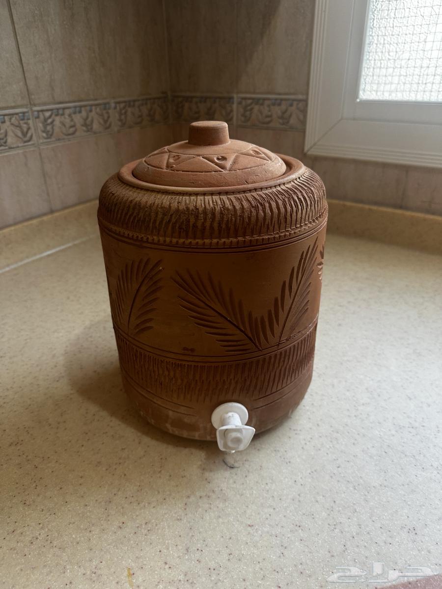 جرات ماء ( جرة ماء )64386388672514112