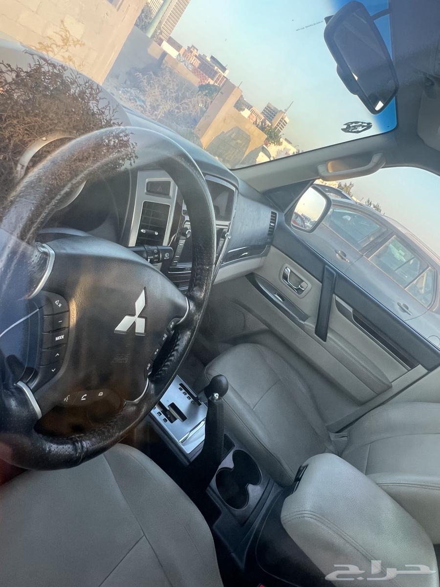 باجيرو 2016 علامه الذهبيه64531252649345113