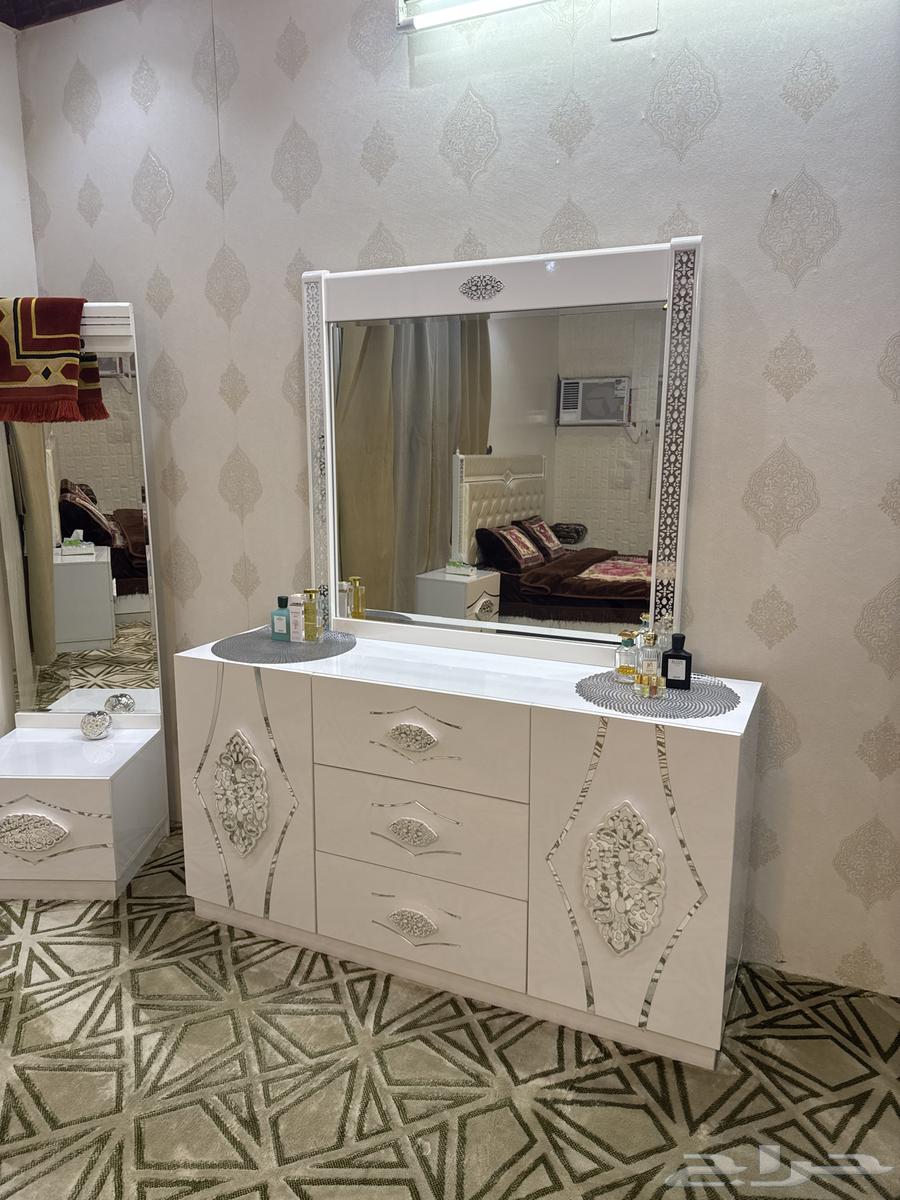 For sale bedroom set, mattress and two side tables, all almost new64388329921667114