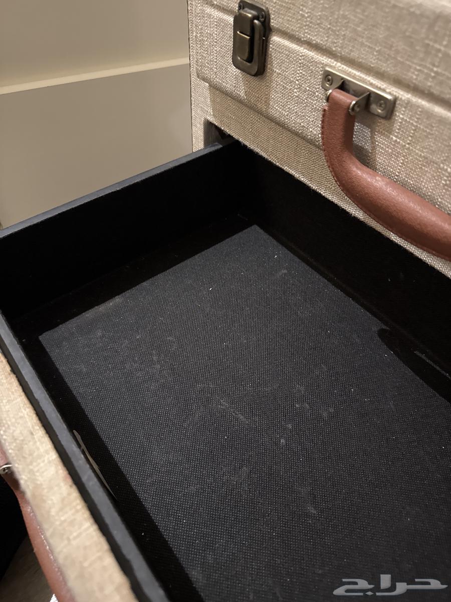 Small table64390527446913113