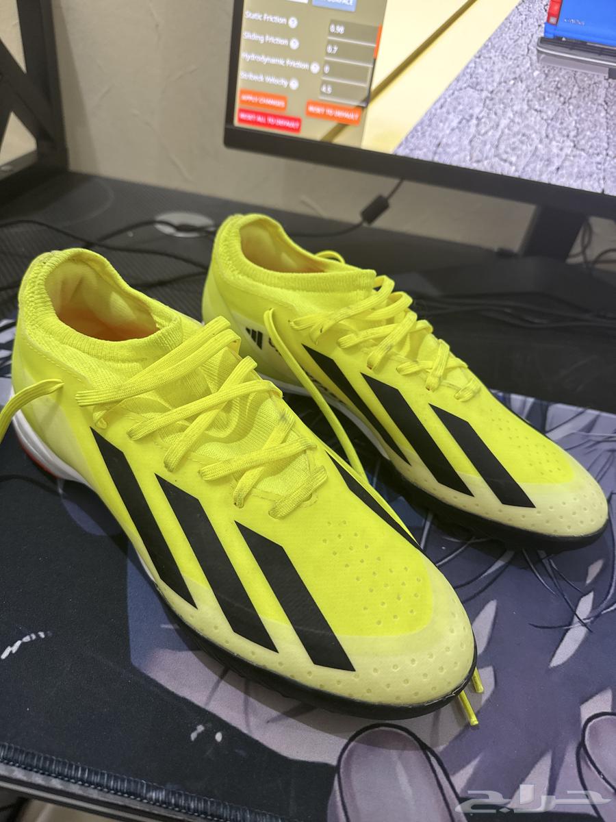 حذاء اديداس رياضي64389571559427110