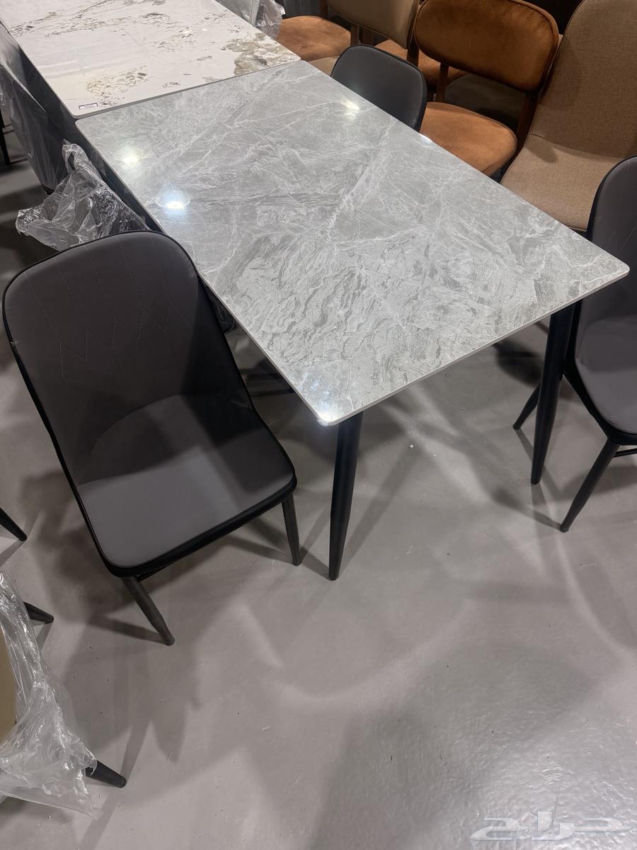 New dining table with 4 chairs, never used64377798060418110