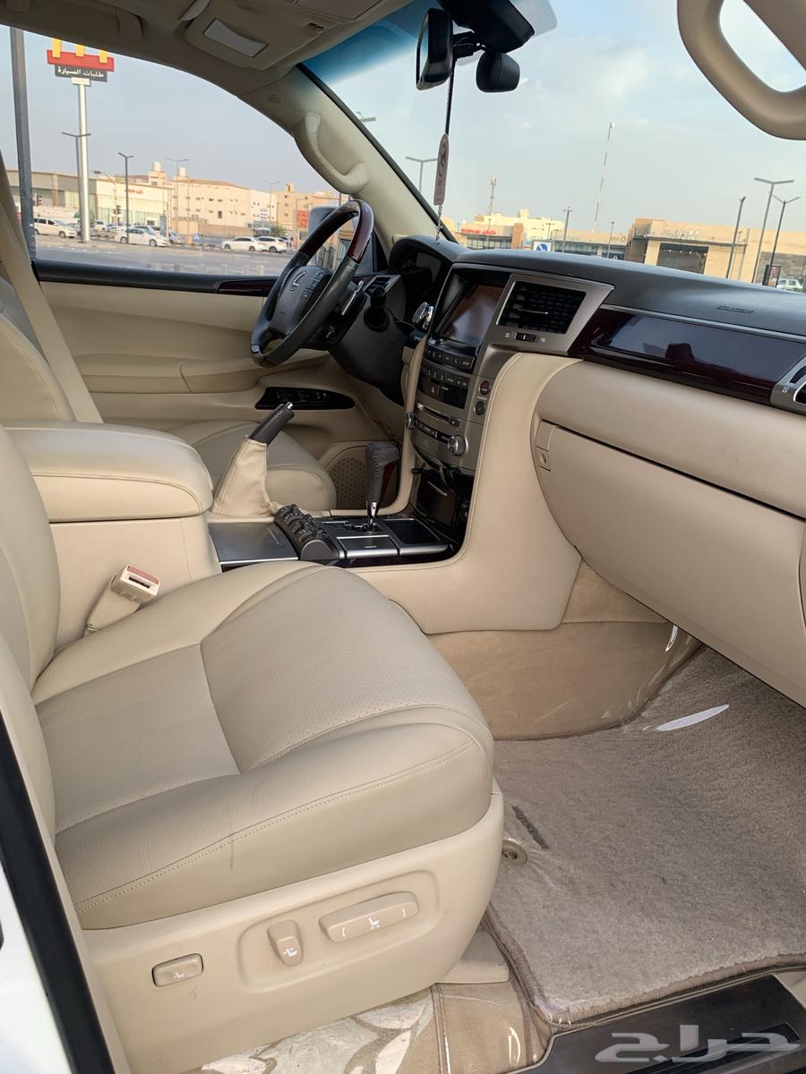 للبيع لكزس LX570 موديل 2013 فل DD64529278278274112