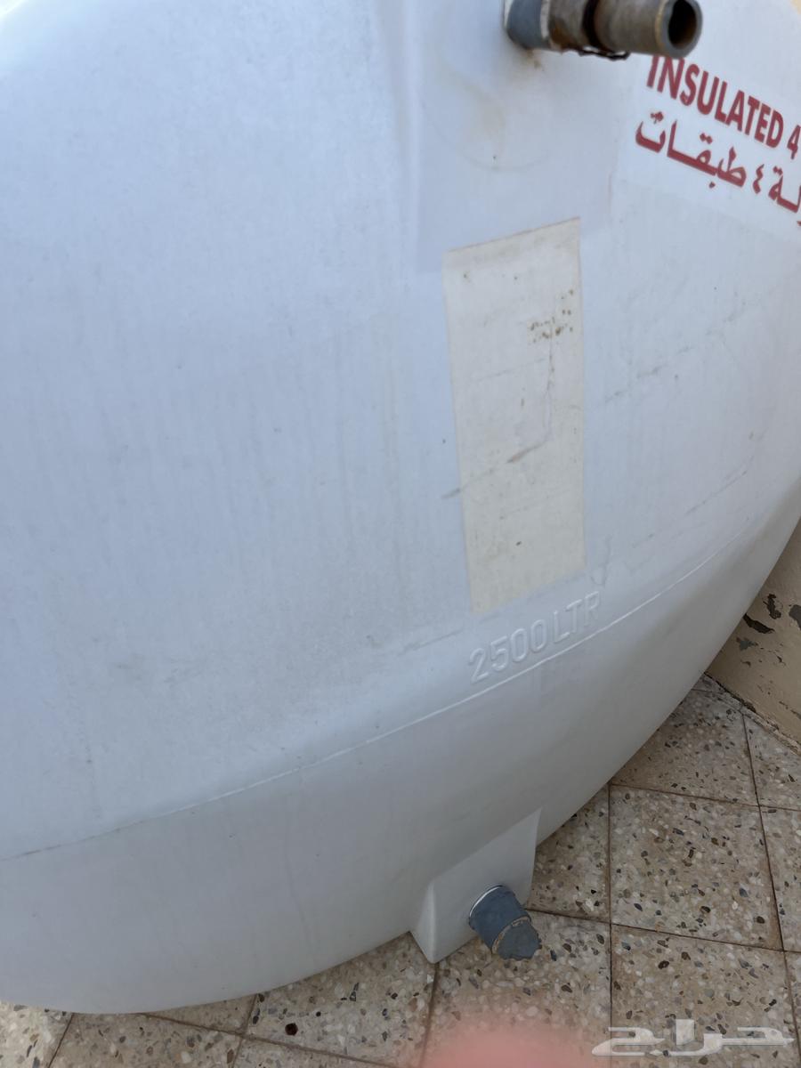 للبيع. خزان. 2500 لتر64380971774339112
