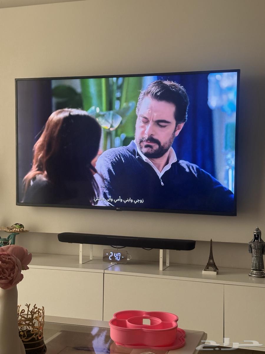 شاشه مستعمله نظيفه جدا 65 انش سمارت64387593015937111