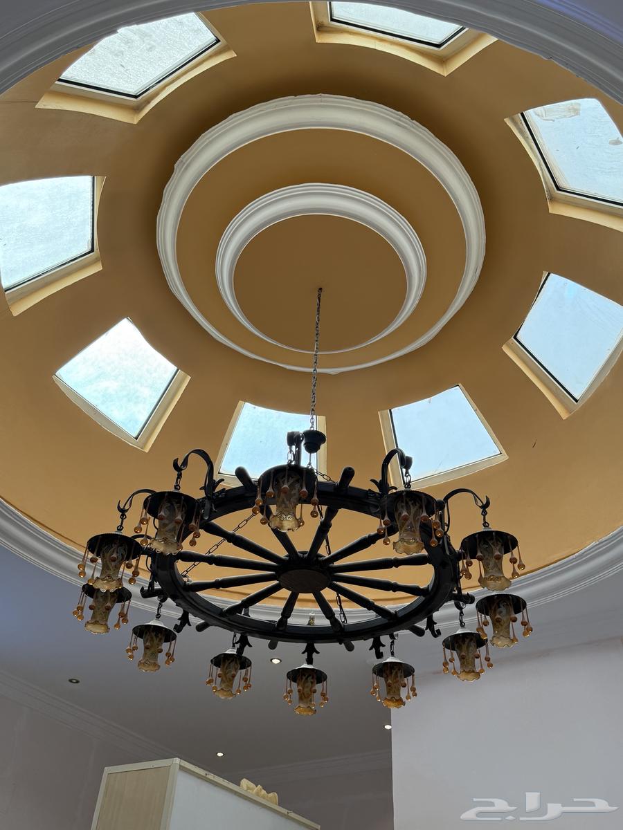 ثريا كبيرة للبيع64388880822403111