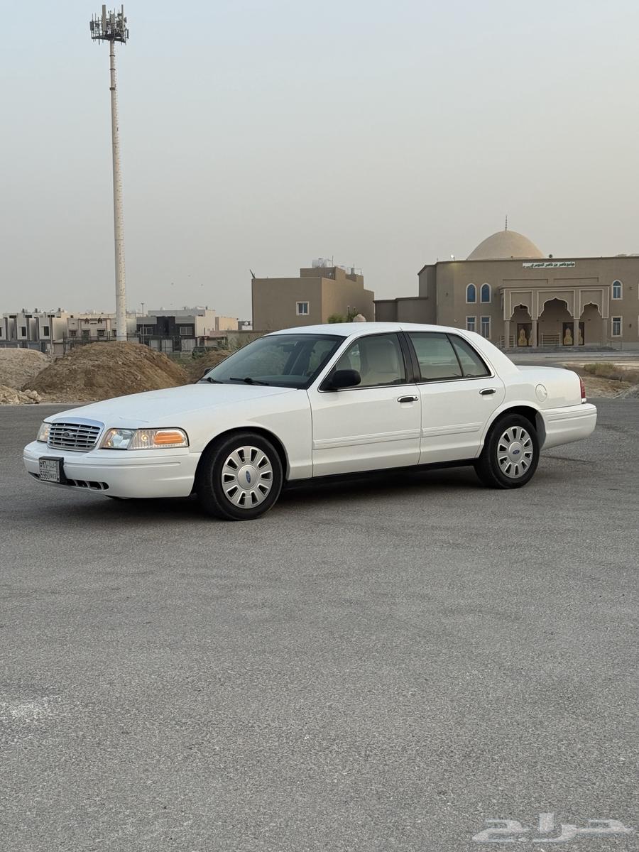 فورد _ كروان فكتوريا موديل 2011 بوليسي ممشى قليل64523584008322113