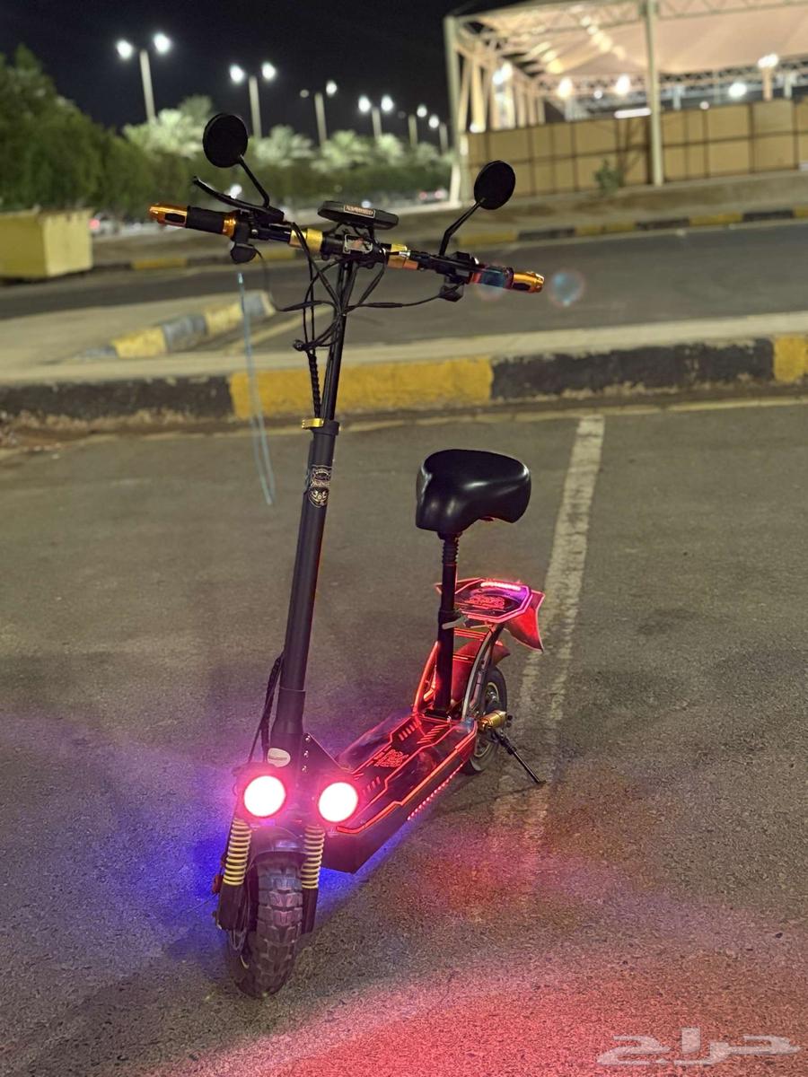 سكوتر وحش للبيع السرعة 99 ثلاثة في بوري ولمبات مغمز64522274078979110