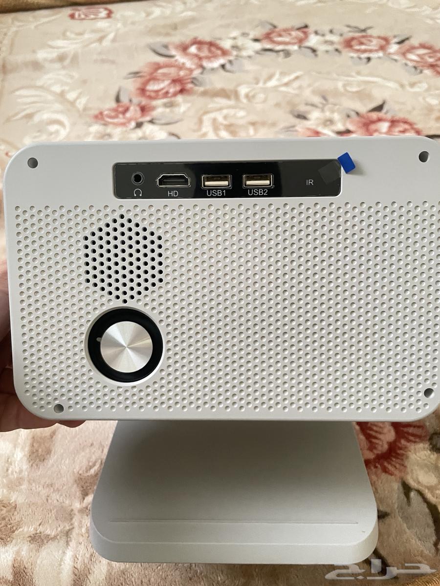 بروجكتر ذكي بدقه 4k64387592948611114