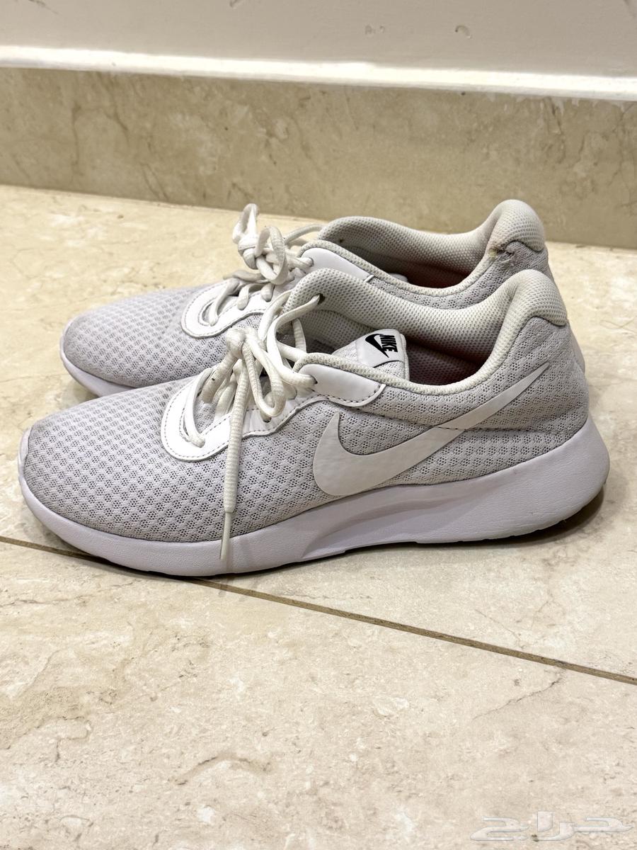 شوزين نايك و ريبوك اصليه استخدام نظيف64377637643265110