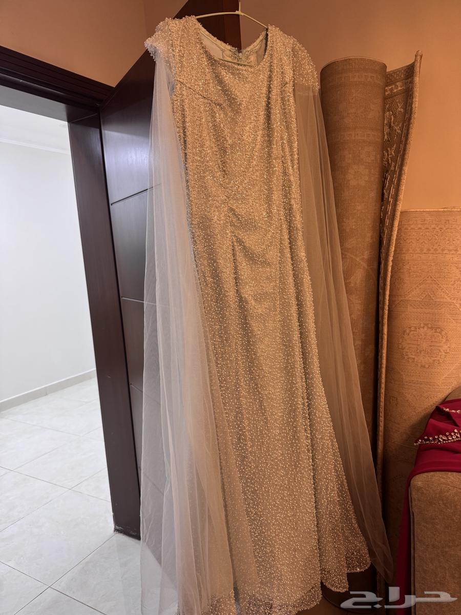 فساتين للبيع64392250955523112