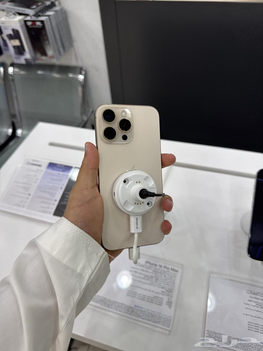 Almost New iPhones 16 for Apple Tables64388371575938111