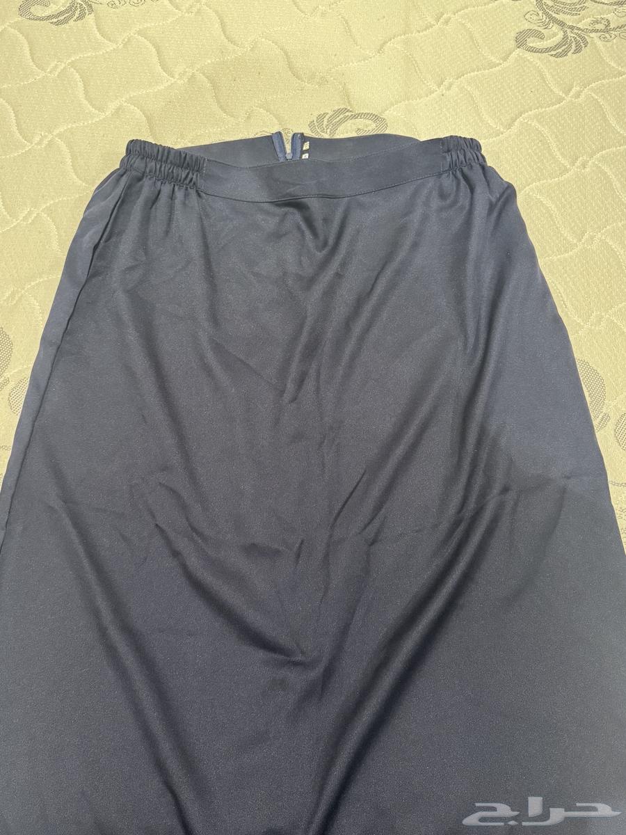 مريول وتنوره كحلي للثانوي مقاس كبير64379908773507111