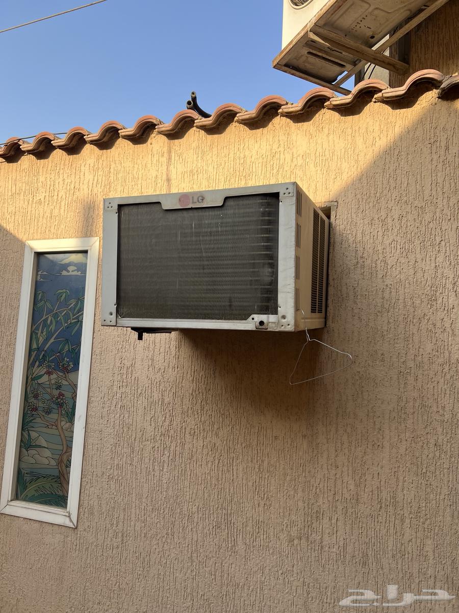 للبيع مكيفين وثلاجه نادك وجهاز سير وابوتكا وفرن64379991430785111