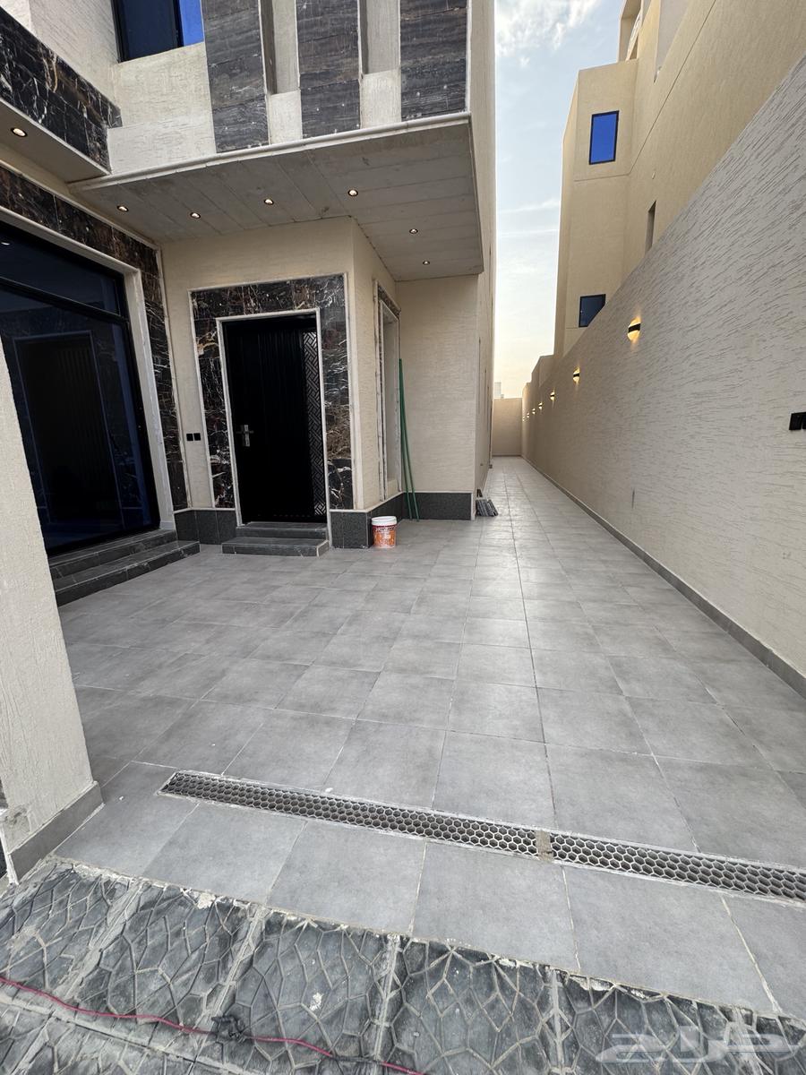 Ground floor with distinctive area, Al-Janadriyah neighborhood63613877103746110