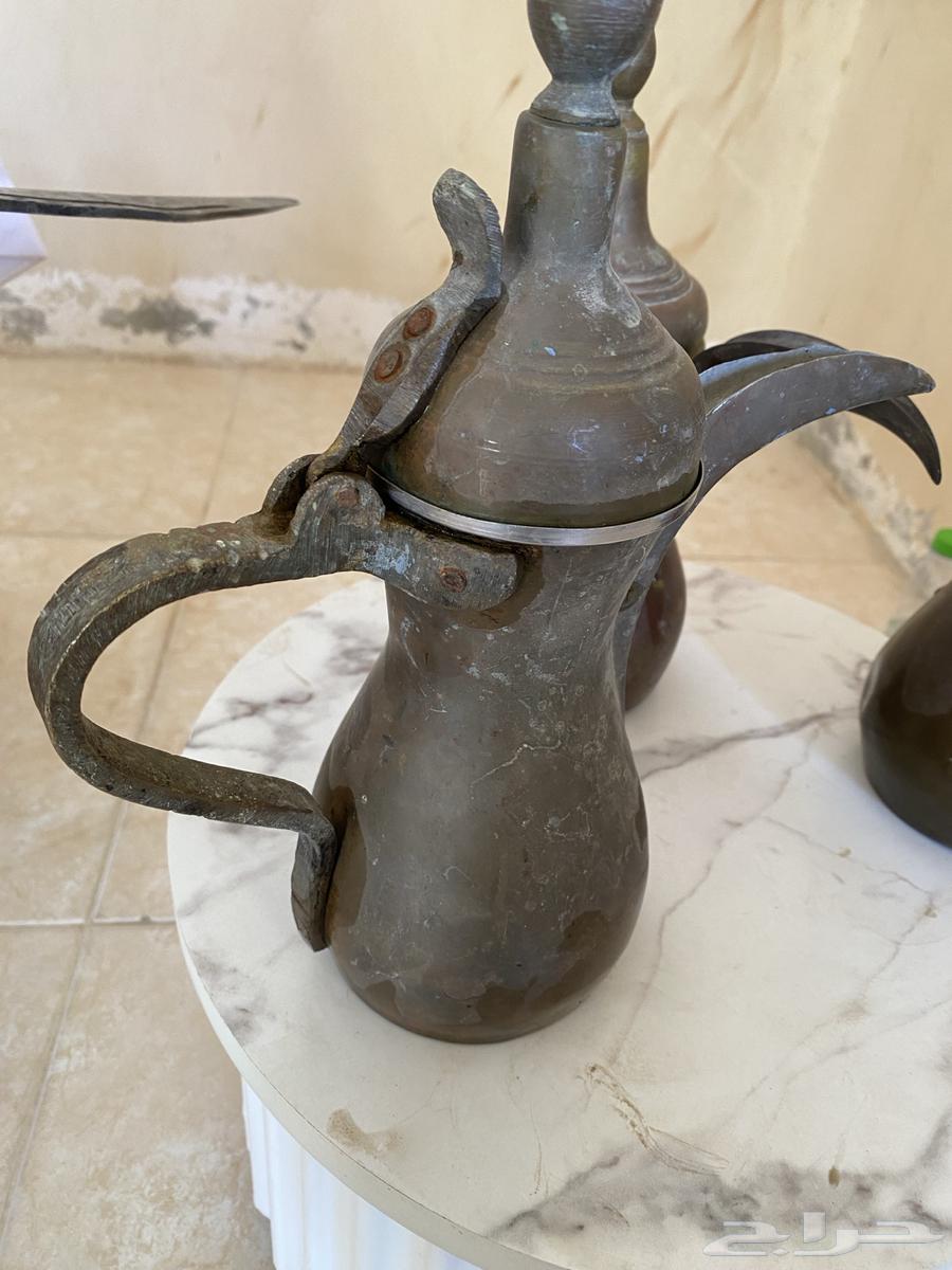 دلال للبيع64384521193603114