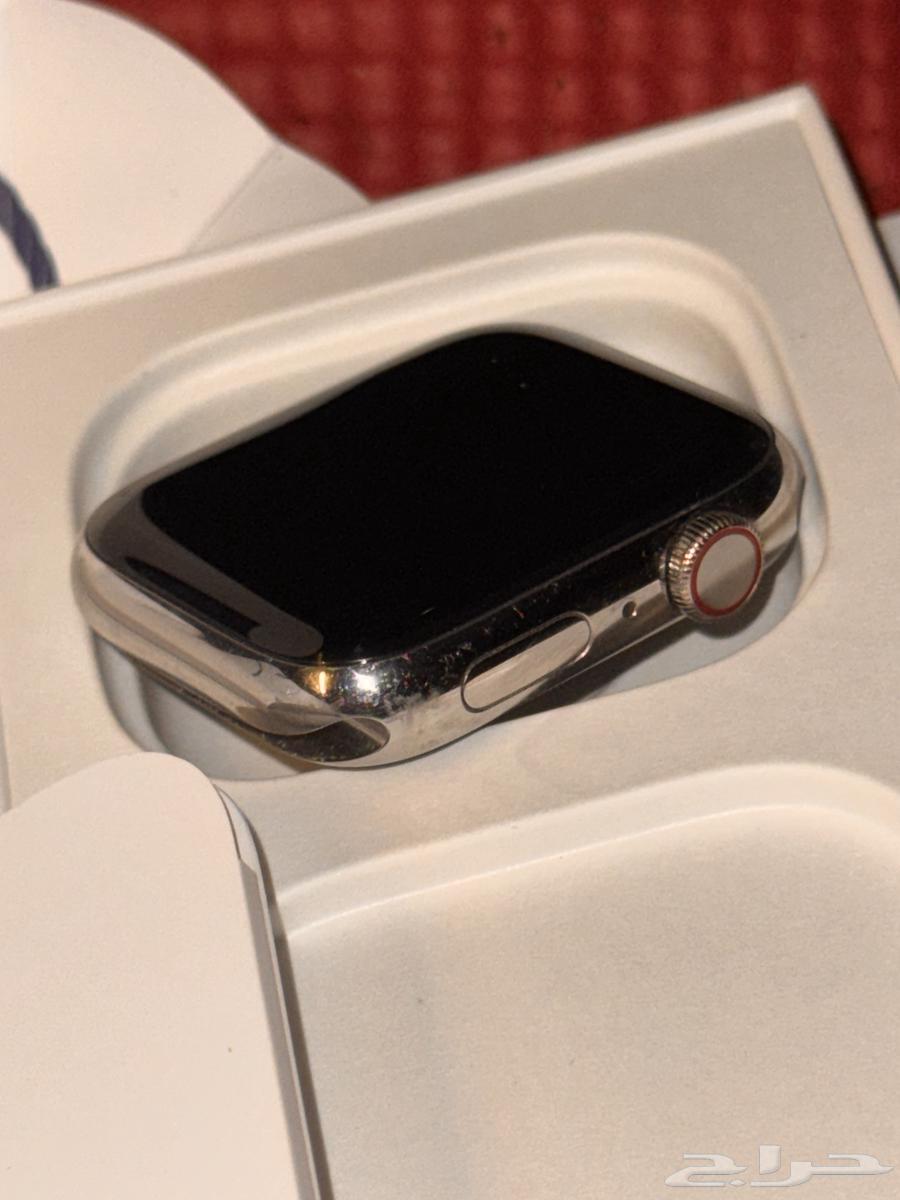 ساعة ابل الاصدار السابع ( ستانلس ستيل ) شبه جديدة مقاس (45)64389488237955114