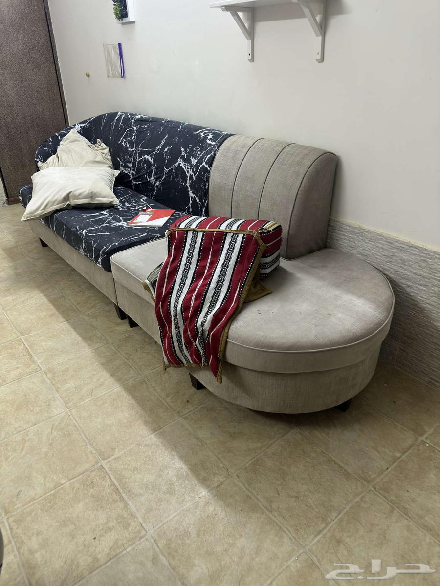 اثاث للبيع سرير وكنب64385299658883111