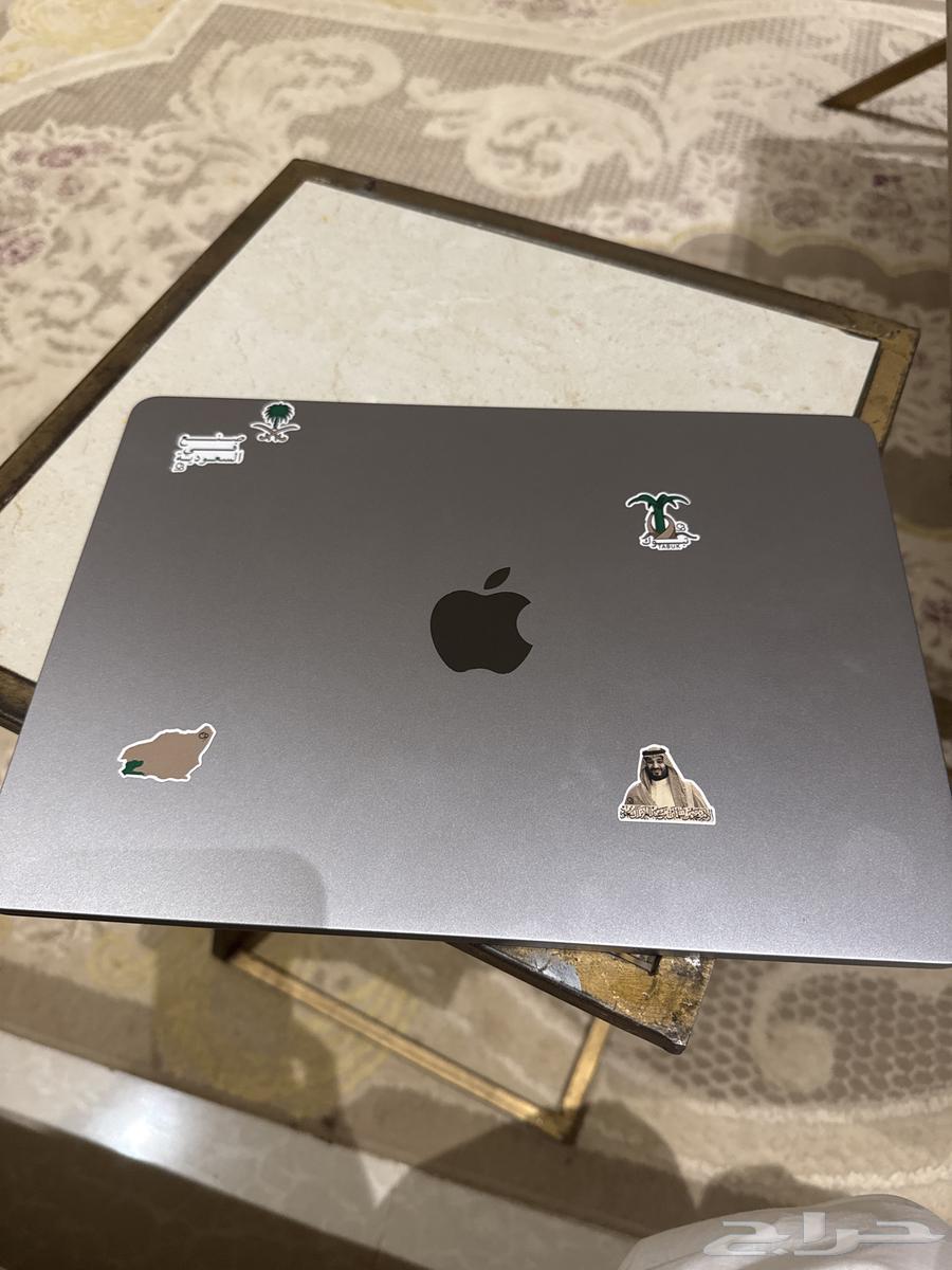 ماك بوك أبل نظيف64384814214657110