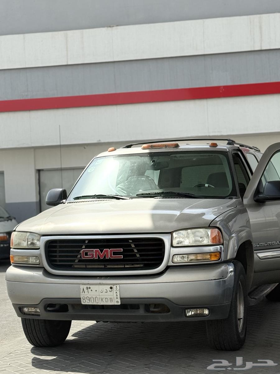 Hello and welcome, I'm presenting to you a GMC Superman 2002 model. Mileage is 300 thousand64532522688257110