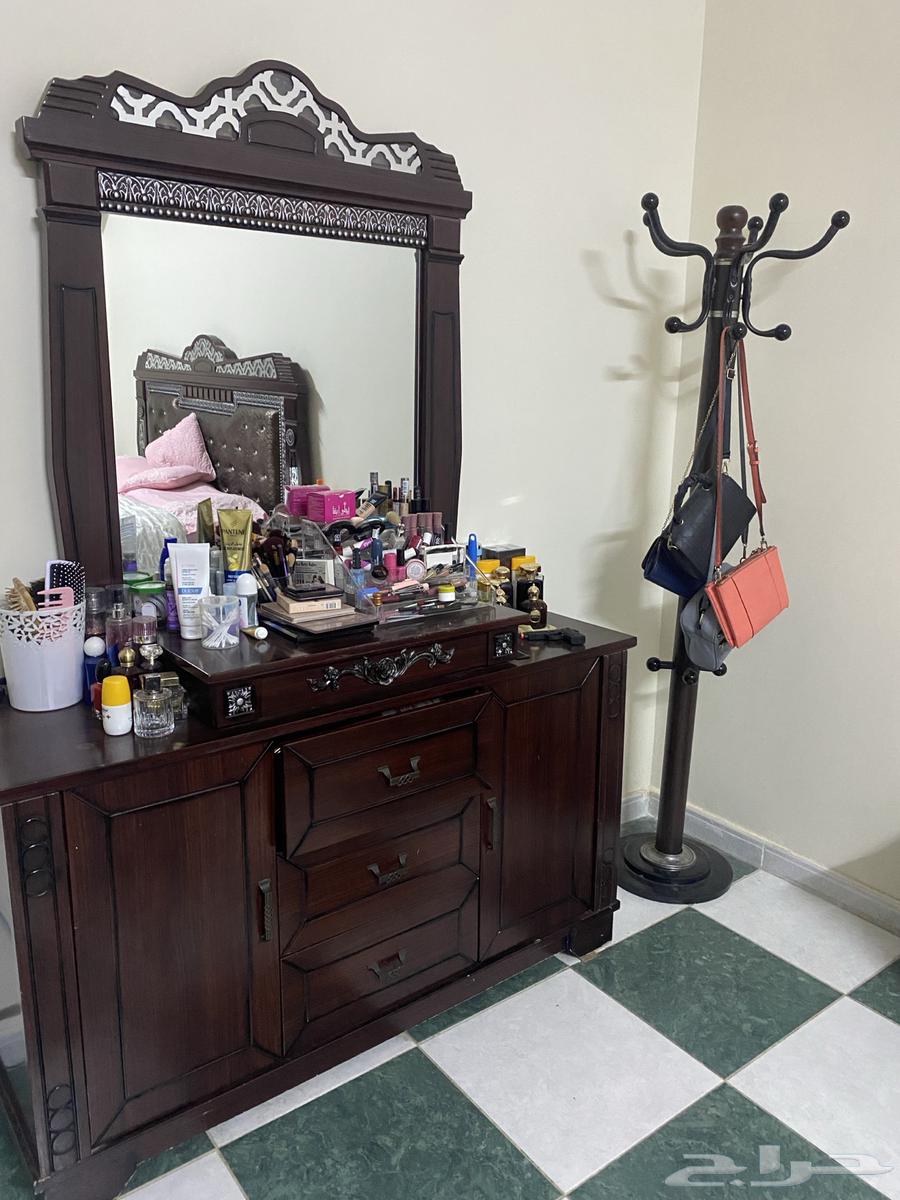 غرفة نوم للبيع64381356744450113