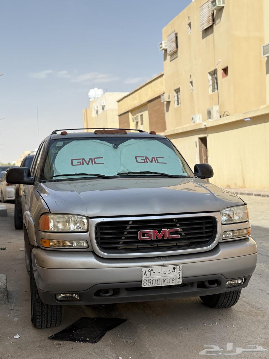 Hello and welcome, I'm presenting to you a GMC Superman 2002 model. Mileage is 300 thousand64532522688257111