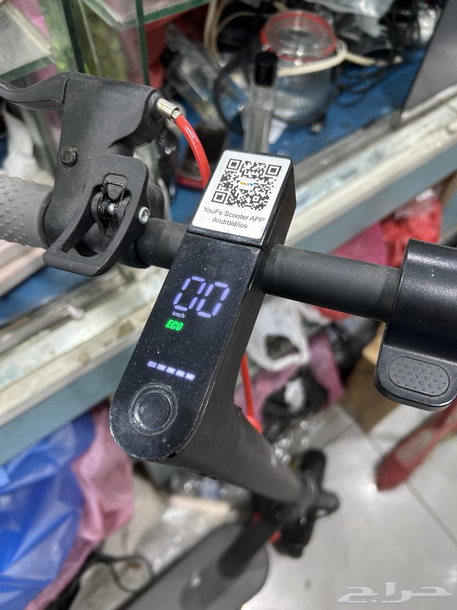 سكوتر استخدام نضيف مده الاستخدام شهر فقط. ابغى فيه 55064377389391233110