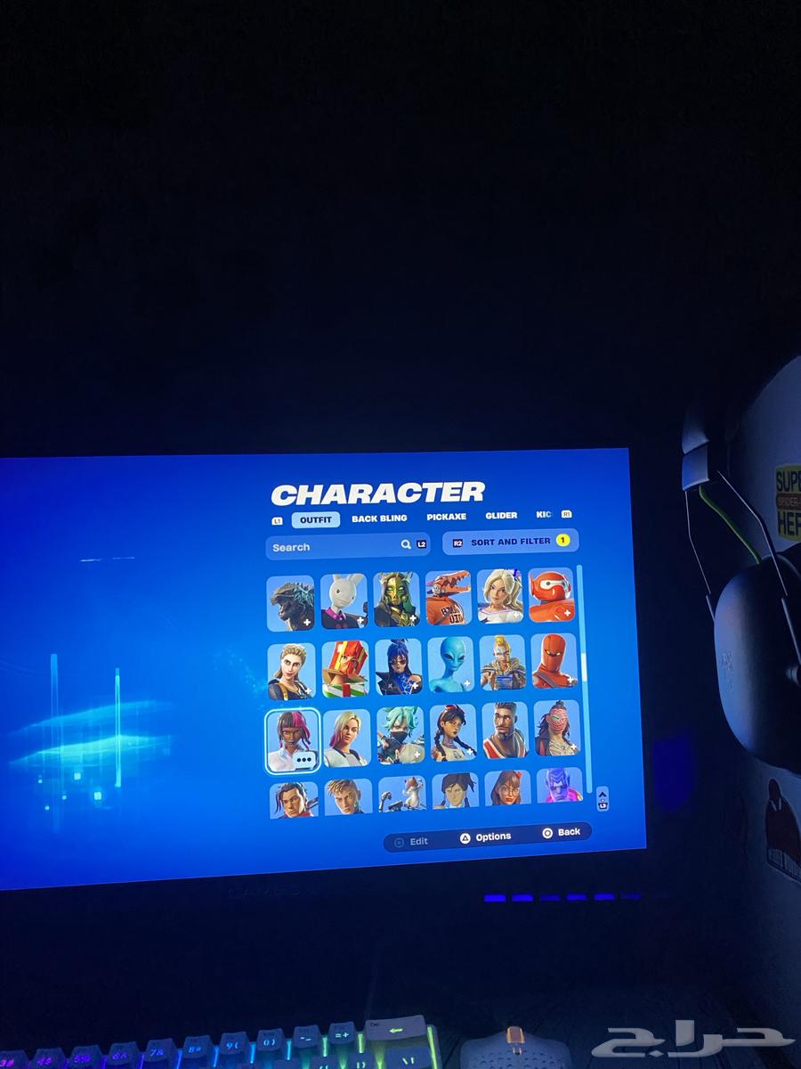 حساب فورت نايت للبيع ترافس ورقصه فلوس64390124060290114